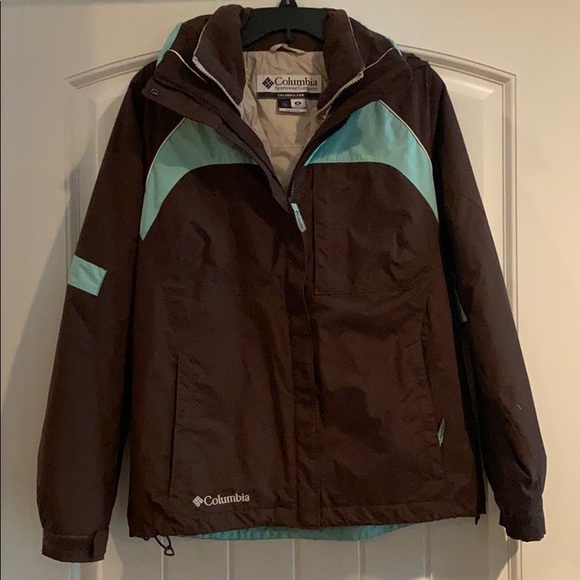 Columbia Womans (M) 2 in 1 water resistant jacket